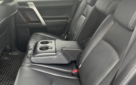 Toyota Land Cruiser Prado 150 рестайлинг 2, 2016 год, 4 500 000 рублей, 8 фотография