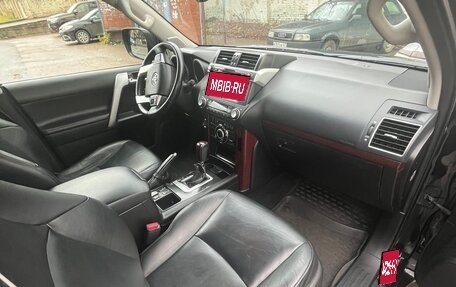 Toyota Land Cruiser Prado 150 рестайлинг 2, 2016 год, 4 500 000 рублей, 12 фотография