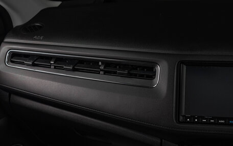 Honda Vezel, 2018 год, 1 999 000 рублей, 16 фотография