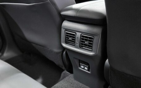 Toyota RAV4, 2025 год, 4 500 000 рублей, 17 фотография