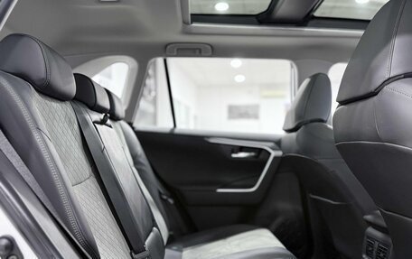 Toyota RAV4, 2025 год, 4 500 000 рублей, 26 фотография