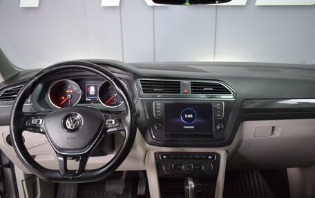 Volkswagen Tiguan II, 2017 год, 1 990 000 рублей, 6 фотография