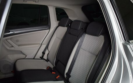 Volkswagen Tiguan II, 2017 год, 1 990 000 рублей, 9 фотография