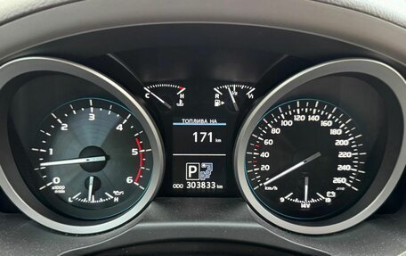 Toyota Land Cruiser 200, 2013 год, 3 000 111 рублей, 13 фотография