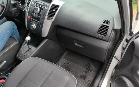 KIA Venga I, 2011 год, 865 000 рублей, 21 фотография