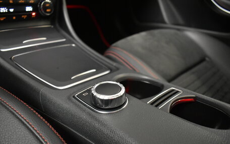 Mercedes-Benz CLA, 2018 год, 3 165 000 рублей, 15 фотография