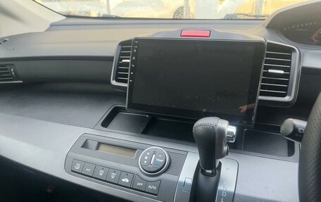 Honda Freed I, 2009 год, 1 135 000 рублей, 10 фотография