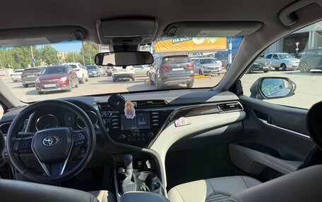 Toyota Camry, 2020 год, 1 900 000 рублей, 5 фотография