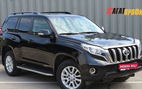 Toyota Land Cruiser Prado 150 рестайлинг 2, 2014 год, 3 370 000 рублей, 7 фотография