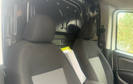 Fiat Doblo II рестайлинг, 2019 год, 1 150 000 рублей, 17 фотография