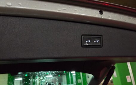 Volkswagen Tiguan II, 2020 год, 4 150 000 рублей, 16 фотография