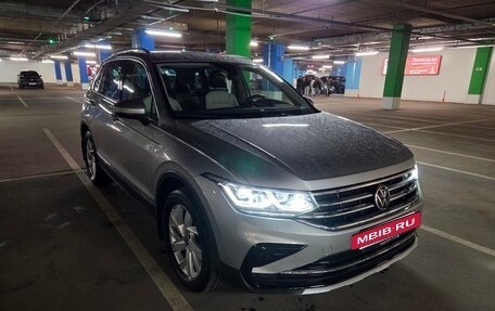 Volkswagen Tiguan II, 2020 год, 4 150 000 рублей, 21 фотография