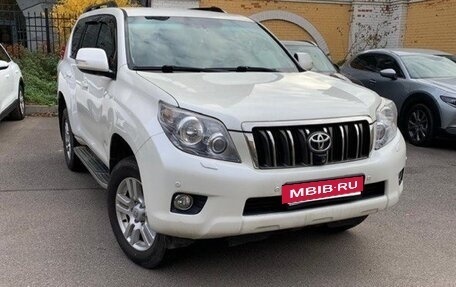 Toyota Land Cruiser Prado 150 рестайлинг 2, 2013 год, 2 750 000 рублей, 6 фотография