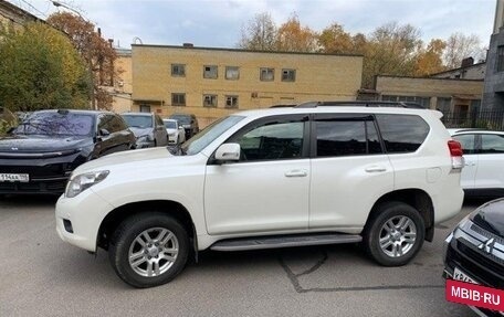 Toyota Land Cruiser Prado 150 рестайлинг 2, 2013 год, 2 750 000 рублей, 3 фотография