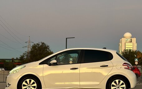 Peugeot 208 II, 2013 год, 597 000 рублей, 15 фотография