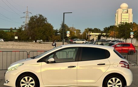 Peugeot 208 II, 2013 год, 597 000 рублей, 16 фотография