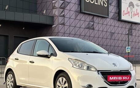 Peugeot 208 II, 2013 год, 597 000 рублей, 3 фотография