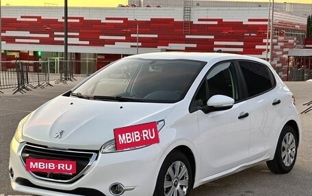 Peugeot 208 II, 2013 год, 597 000 рублей, 9 фотография