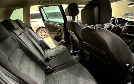 Volkswagen Tiguan II, 2019 год, 3 040 000 рублей, 18 фотография