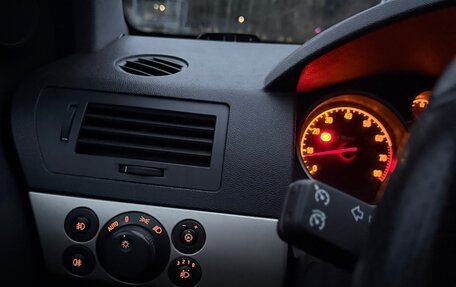 Opel Astra H, 2007 год, 550 000 рублей, 18 фотография