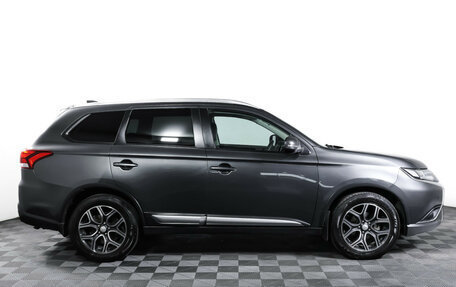 Mitsubishi Outlander III рестайлинг 3, 2019 год, 1 884 000 рублей, 4 фотография