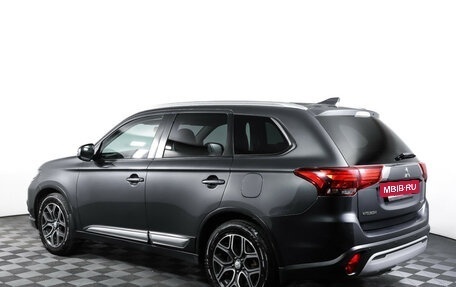 Mitsubishi Outlander III рестайлинг 3, 2019 год, 1 884 000 рублей, 7 фотография