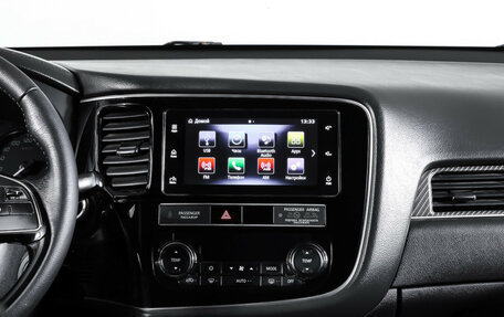 Mitsubishi Outlander III рестайлинг 3, 2019 год, 1 884 000 рублей, 14 фотография