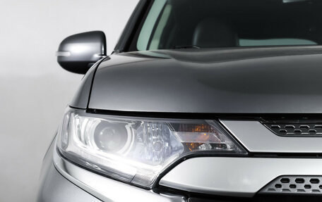 Mitsubishi Outlander III рестайлинг 3, 2019 год, 1 884 000 рублей, 23 фотография