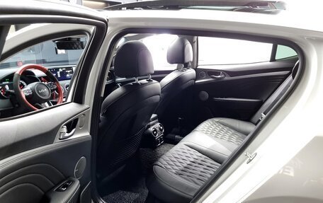 KIA Stinger I, 2022 год, 1 677 007 рублей, 14 фотография