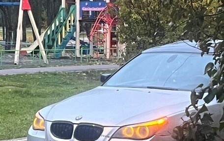 BMW 5 серия, 2004 год, 860 000 рублей, 1 фотография