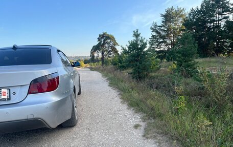 BMW 5 серия, 2004 год, 860 000 рублей, 9 фотография