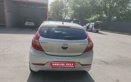 Hyundai Solaris II рестайлинг, 2014 год, 900 000 рублей, 3 фотография