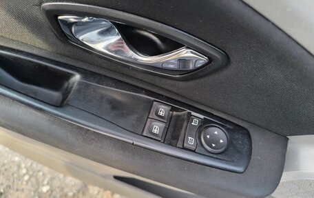 Renault Megane III, 2012 год, 560 000 рублей, 2 фотография