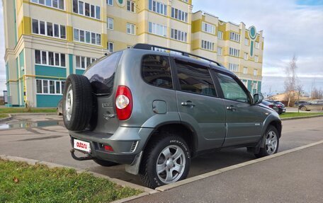 Chevrolet Niva I рестайлинг, 2011 год, 380 000 рублей, 4 фотография