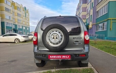 Chevrolet Niva I рестайлинг, 2011 год, 380 000 рублей, 6 фотография