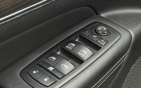 Jeep Grand Cherokee, 2014 год, 2 500 000 рублей, 23 фотография