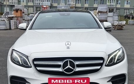 Mercedes-Benz E-Класс, 2016 год, 3 100 000 рублей, 2 фотография