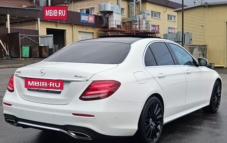 Mercedes-Benz E-Класс, 2016 год, 3 100 000 рублей, 5 фотография