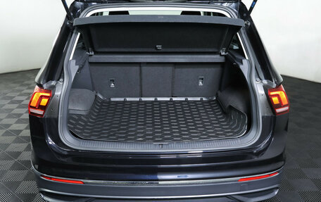 Volkswagen Tiguan II, 2020 год, 2 999 000 рублей, 10 фотография