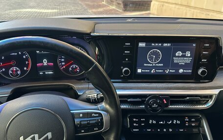 KIA K5, 2021 год, 2 300 000 рублей, 7 фотография