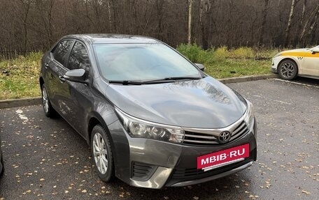 Toyota Corolla, 2015 год, 1 390 000 рублей, 2 фотография