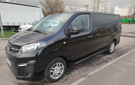 Opel Zafira Life I, 2021 год, 3 700 000 рублей, 3 фотография