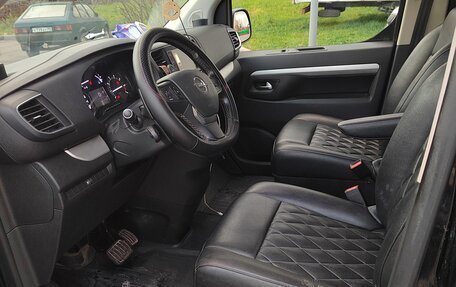 Opel Zafira Life I, 2021 год, 3 700 000 рублей, 17 фотография