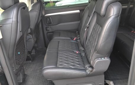 Opel Zafira Life I, 2021 год, 3 700 000 рублей, 14 фотография