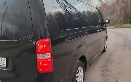 Opel Zafira Life I, 2021 год, 3 700 000 рублей, 12 фотография