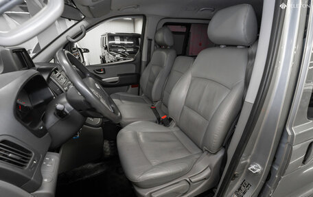 Hyundai Grand Starex Grand Starex I рестайлинг 2, 2013 год, 1 990 000 рублей, 9 фотография