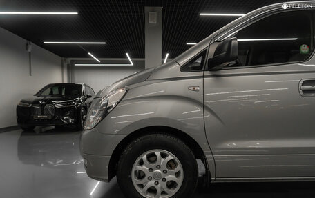 Hyundai Grand Starex Grand Starex I рестайлинг 2, 2013 год, 1 990 000 рублей, 23 фотография