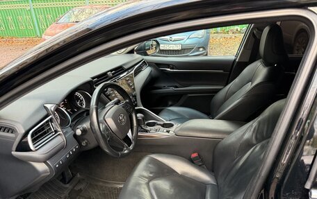 Toyota Camry, 2019 год, 2 550 000 рублей, 6 фотография