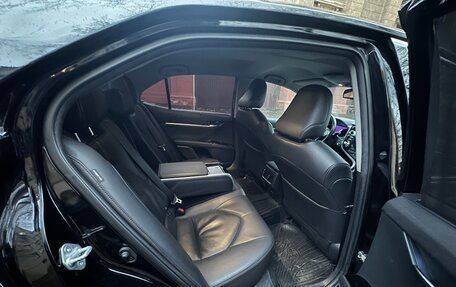 Toyota Camry, 2019 год, 2 550 000 рублей, 8 фотография