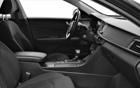 KIA Optima IV, 2017 год, 1 375 000 рублей, 10 фотография